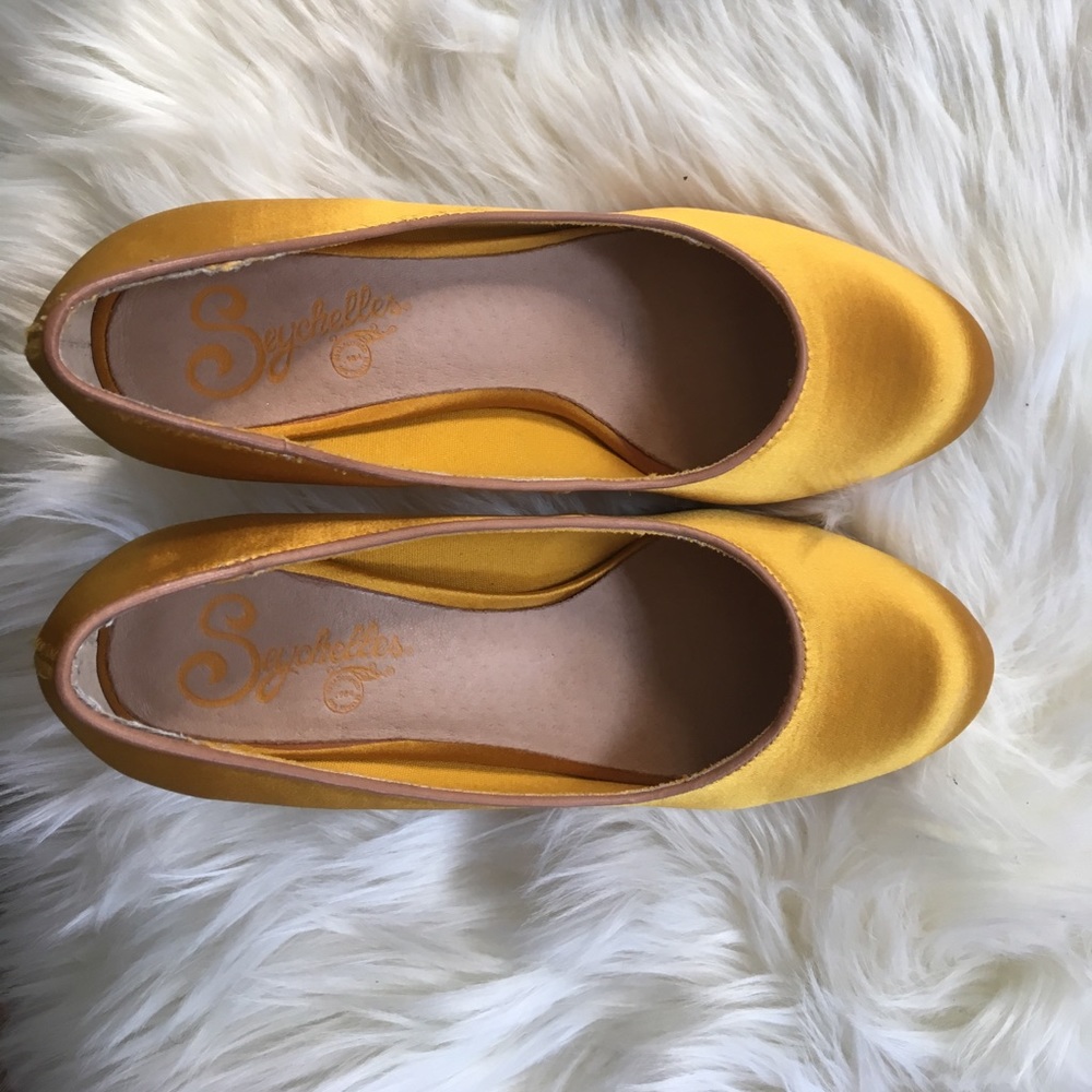 Yellow seychelle pumps
