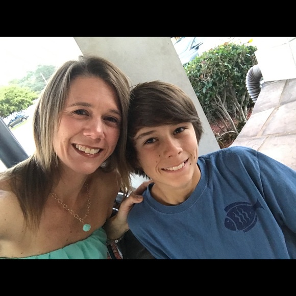 Meet your Posher, Amanda - Picture 5 of 7