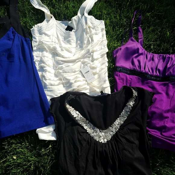 Express and Limited lot - Picture 2 of 2