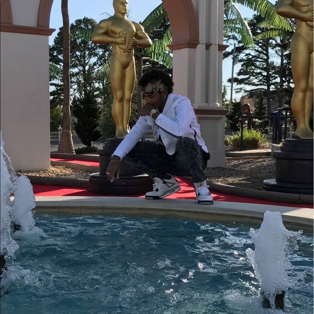 Meet your Posher, Kentrel