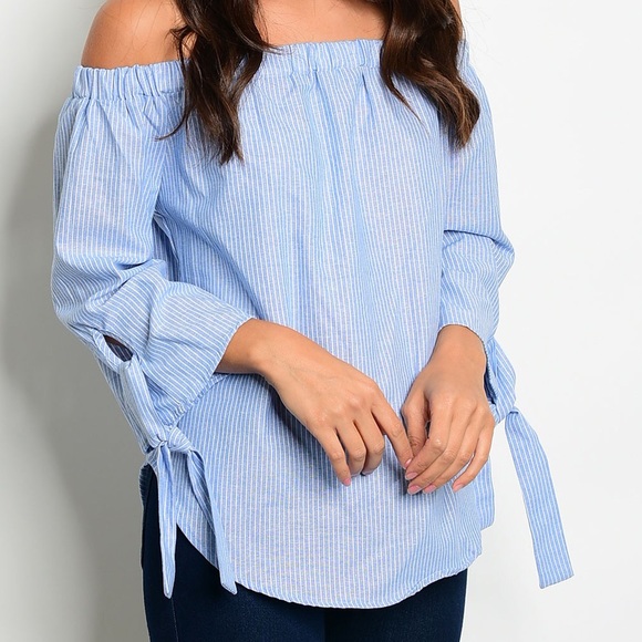 SOLD OUT! Blue Pinstripe Top - Picture 4 of 5