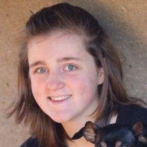 Meet your Posher, Maya