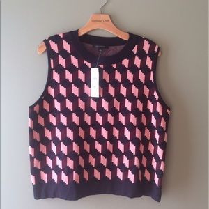 Sleeveless sweater tank top