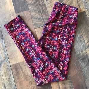 NWOT LuLaRoe Leggings OS