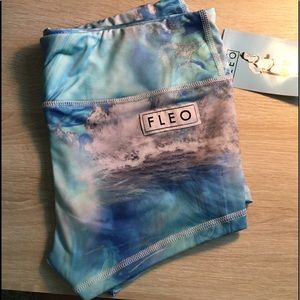 HOLD/TRADE 4 SADIE / FLEO - Arctic Blast - NWT - M