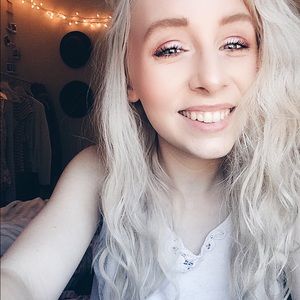 Meet your Posher, Amandalyn