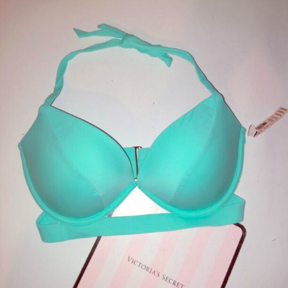 NWT VS 34DD HOTTIE HALTER PUSH UP