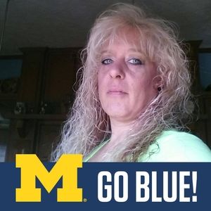 Meet your Posher, Holly