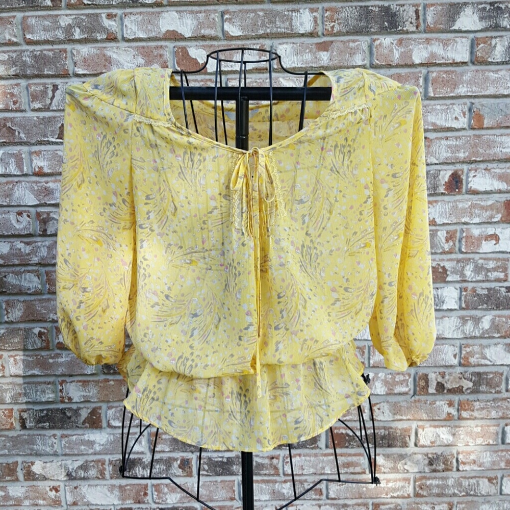 Very lightweight blouse