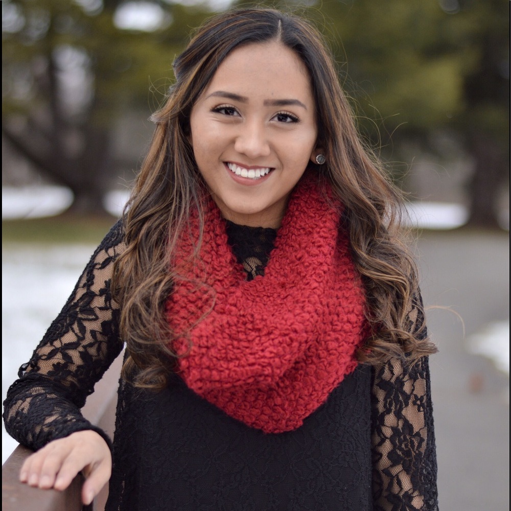 Meet your Posher, Devina