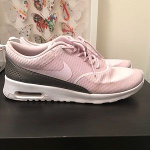 *DONATING TOMORROW* Light purple Nike Air Max Thea