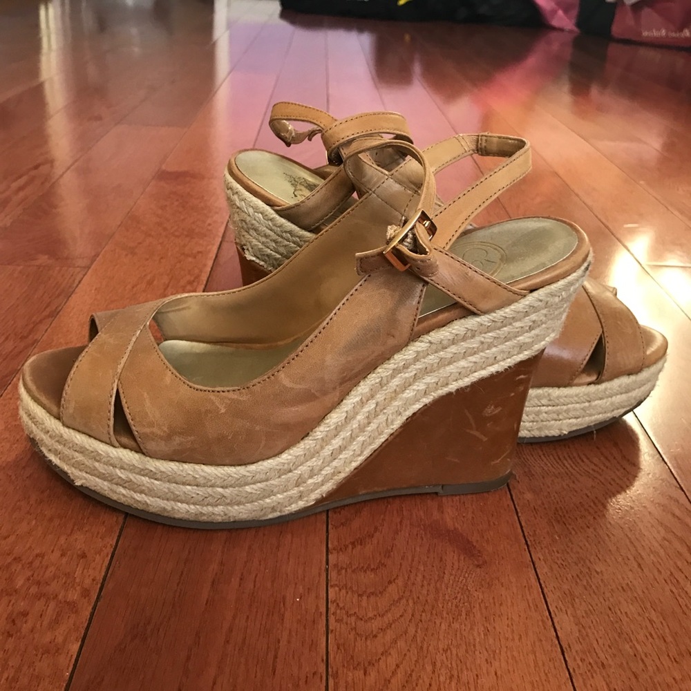 Shoes - Picture 2 of 2