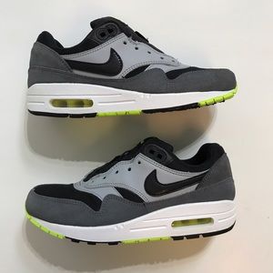 Nike Air Max 1 | Size 5.5Y Or Women's 7
