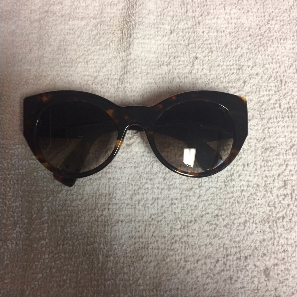 💯 Authentic Versace sunglasses