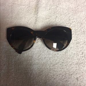 💯 Authentic Versace sunglasses