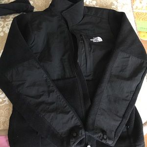 Black thermal north face