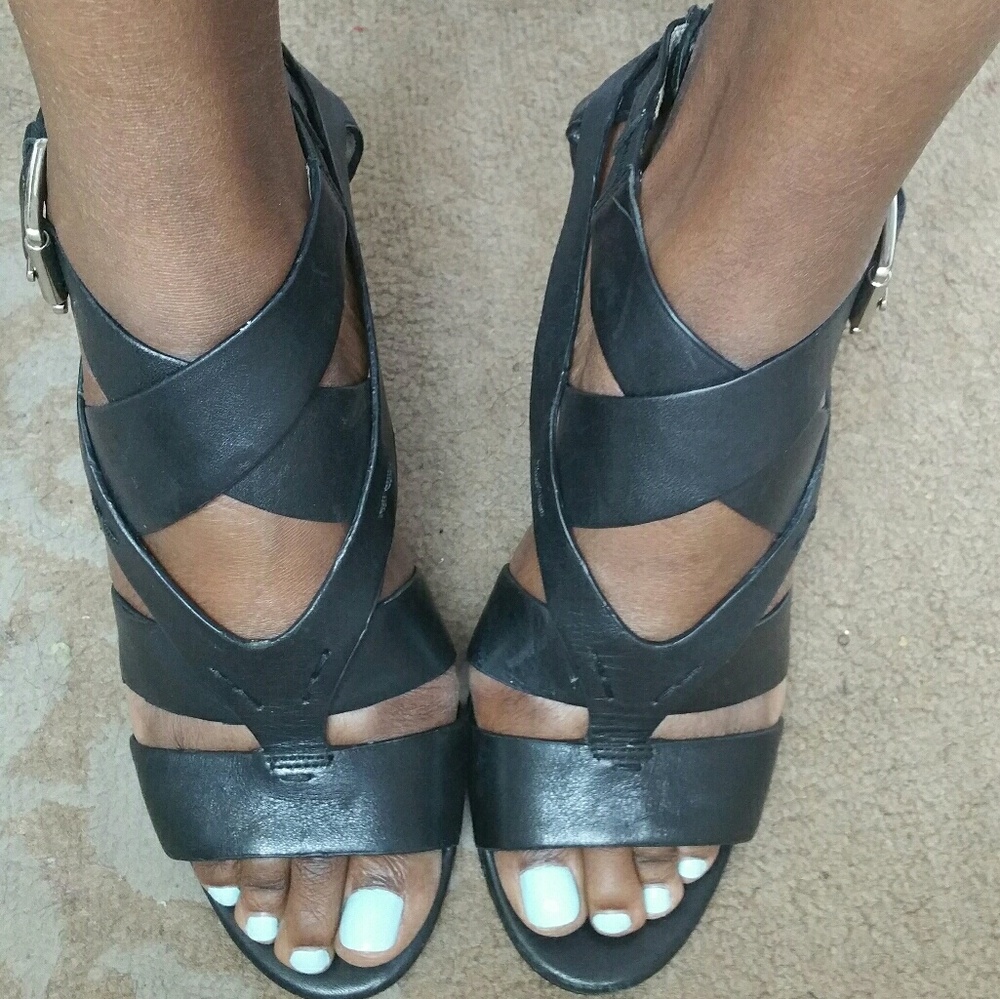 Gorgeous Michael Kors sandals 9.5