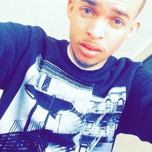 Meet your Posher, Emanuel