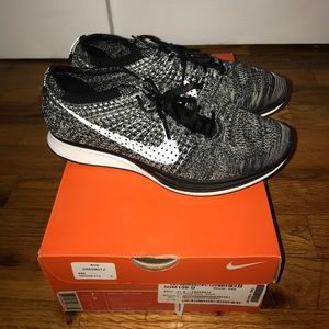 Nike Flyknit Racer