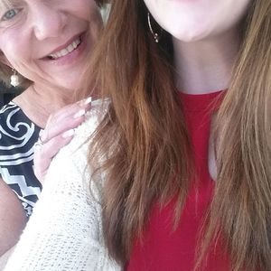 Meet your Posher, Monique