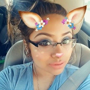 Meet your Posher, Alma