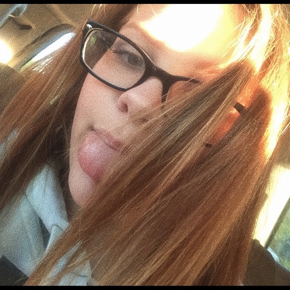 Meet your Posher, Delaney - Picture 1 of 1