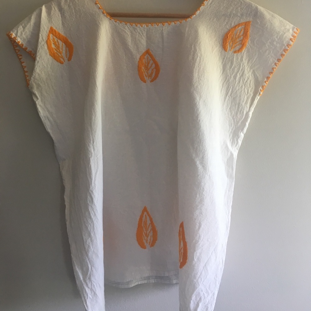 Embroidered top - Picture 4 of 4