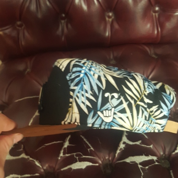 Removable Bear Hangroots Palm Tree 6 Panel - Picture 3 of 6