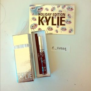 @KYLIE VIXEN HOLIDAY EDITION