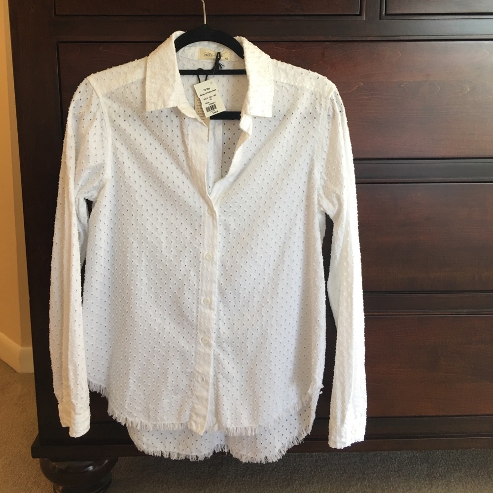 Bella Dahl frayed tail eyelet button down shirt