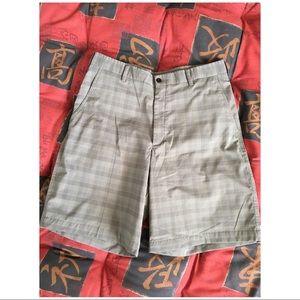 Nike golf shorts 🏌