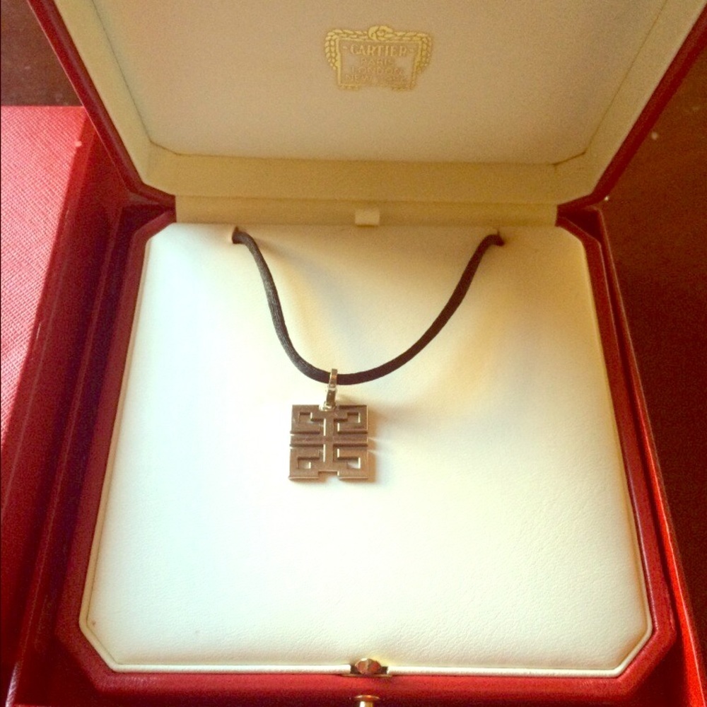 Cartier Le Baiser du dragon necklace