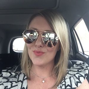 Meet your Posher, Heidi