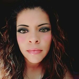 Meet your Posher, Sonia