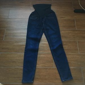 Jessica Simpson maternity pants.