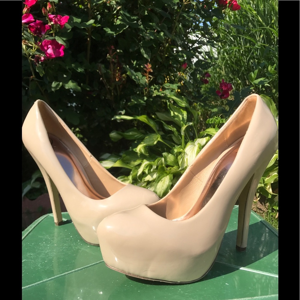 Beige patent pumps