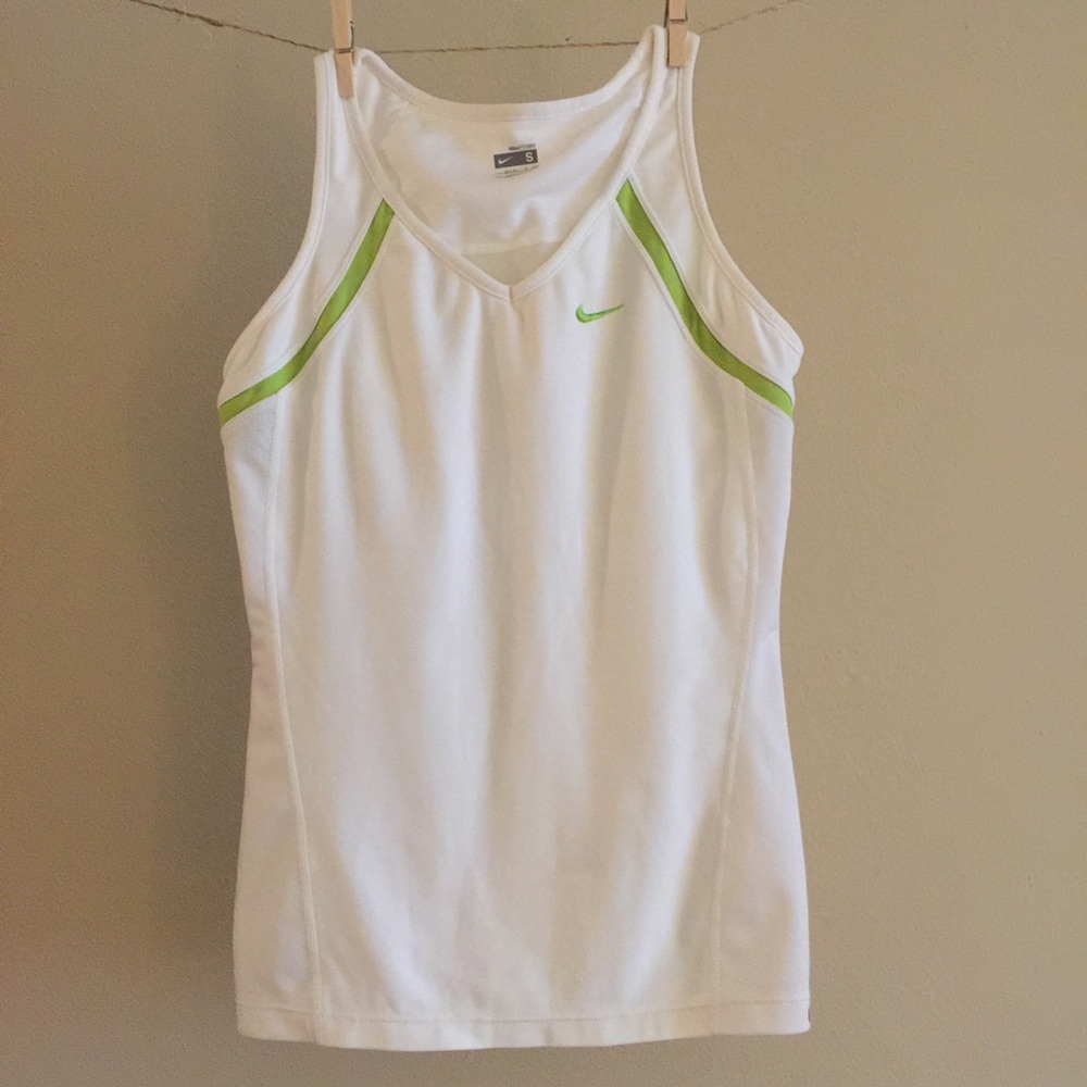 Women's NIKE FITDRY sleeveless tank top