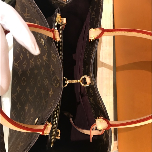 ❌❌SOLD❌❌Authentic Montaigne GM - Picture 5 of 8