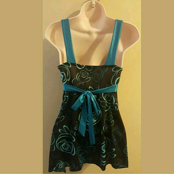 Black & Blue Asymmetrical Babydoll Top - Picture 2 of 2