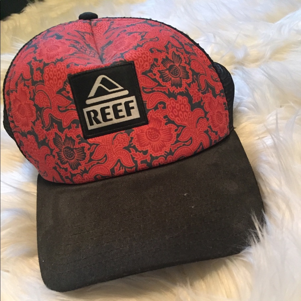 Reef surfing hat