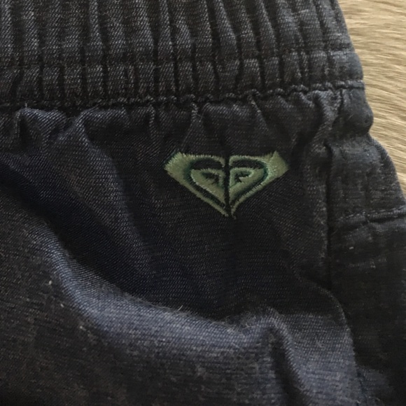 Girls Roxy shorts - Picture 2 of 3