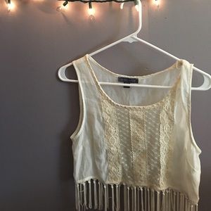 Kendall and Kylie crop top size M