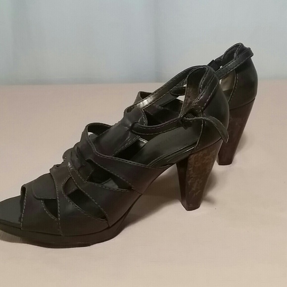 KENNETH COLE Brown Heels Size 7 M - Picture 3 of 6