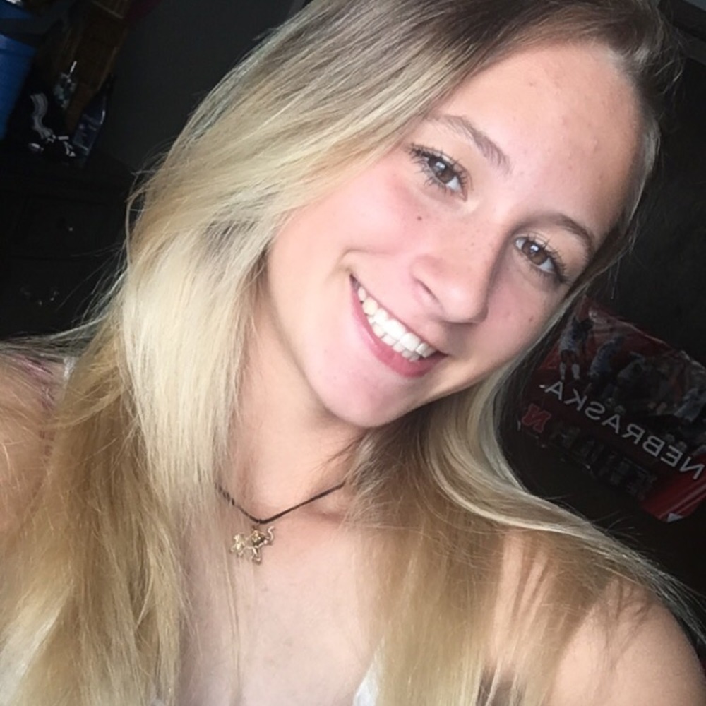 Meet your Posher, Kenzie