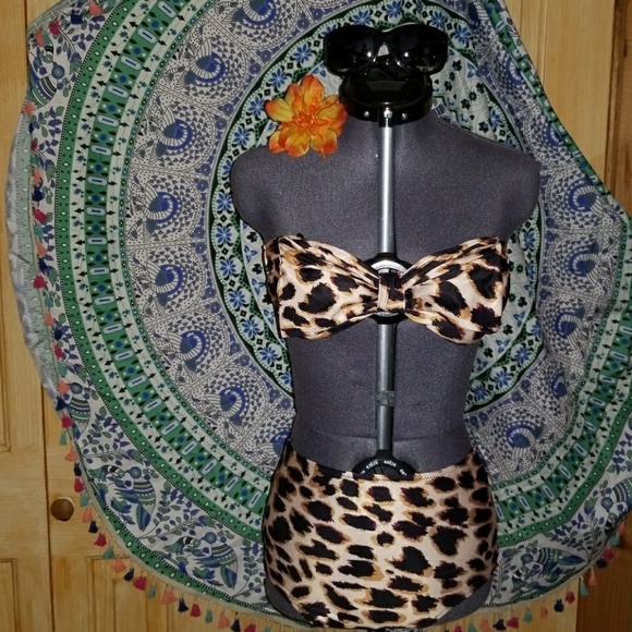 High Waist Bandeau Bow 🎀 Bikini - Picture 2 of 5