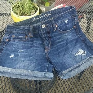 American Eagle size 4 midi short