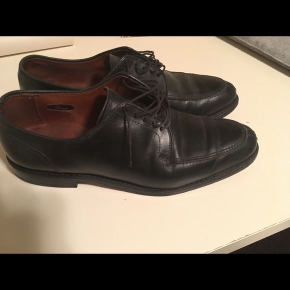 Allen Edmonds Lasalle.  Black size 8D.