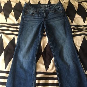 American Eagle size 6 favorite boyfriend jeans