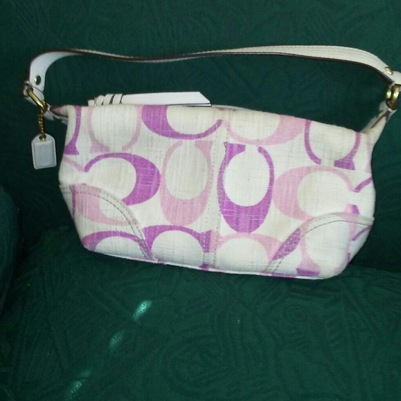 Coach purse - Picture 4 of 7