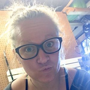 Meet your Posher, Lisa